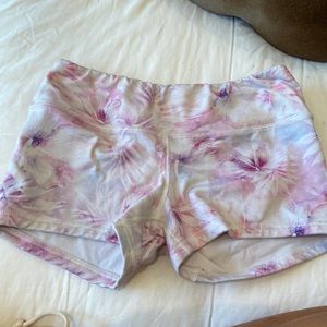 Fleo booty short